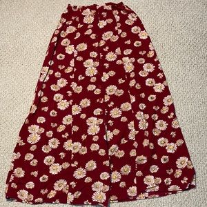 Vintage 90’s front button daisy printed skirt. Size 5
